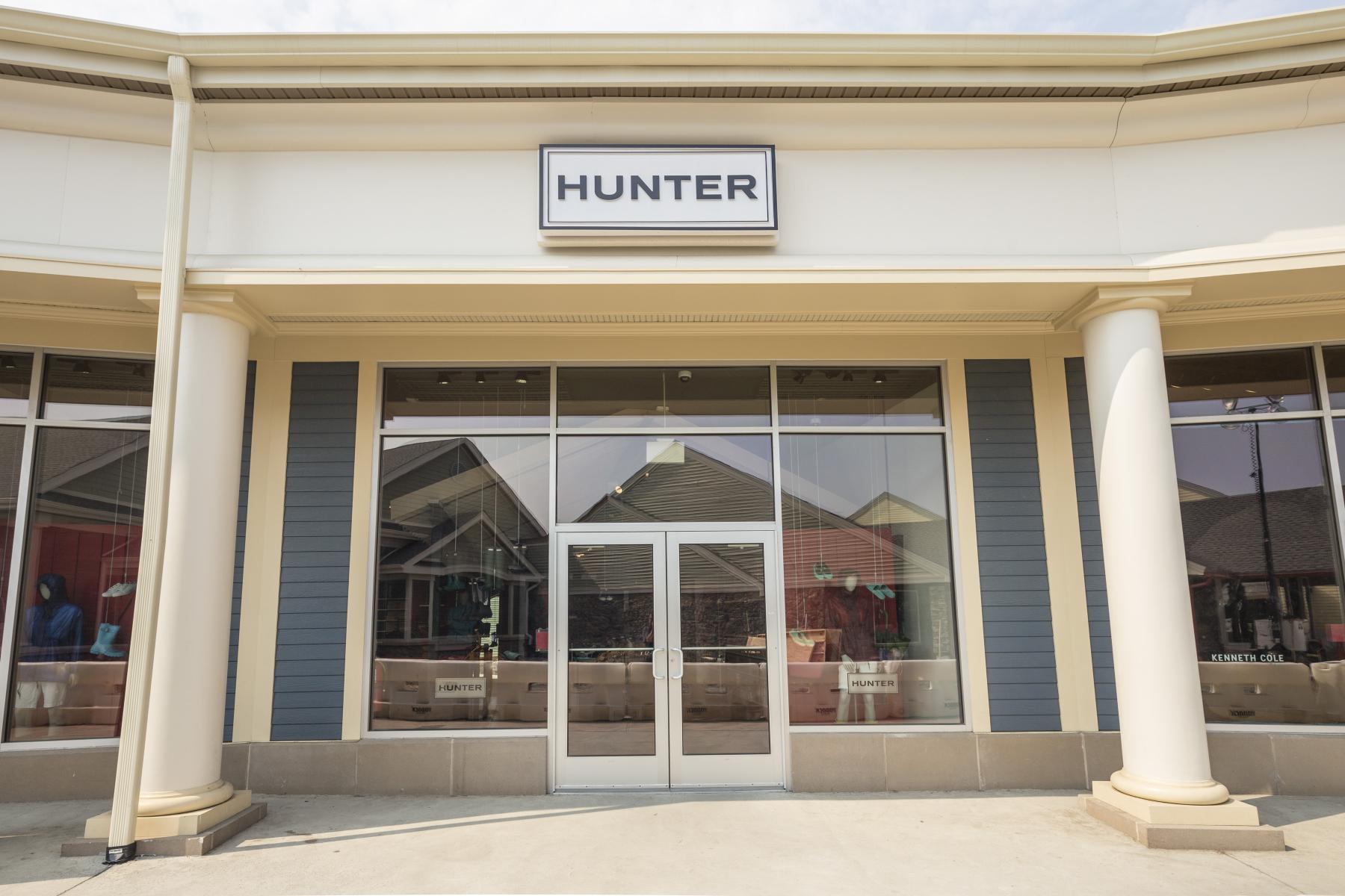 Hunter Boots Central Valley, NY cThree Architecture