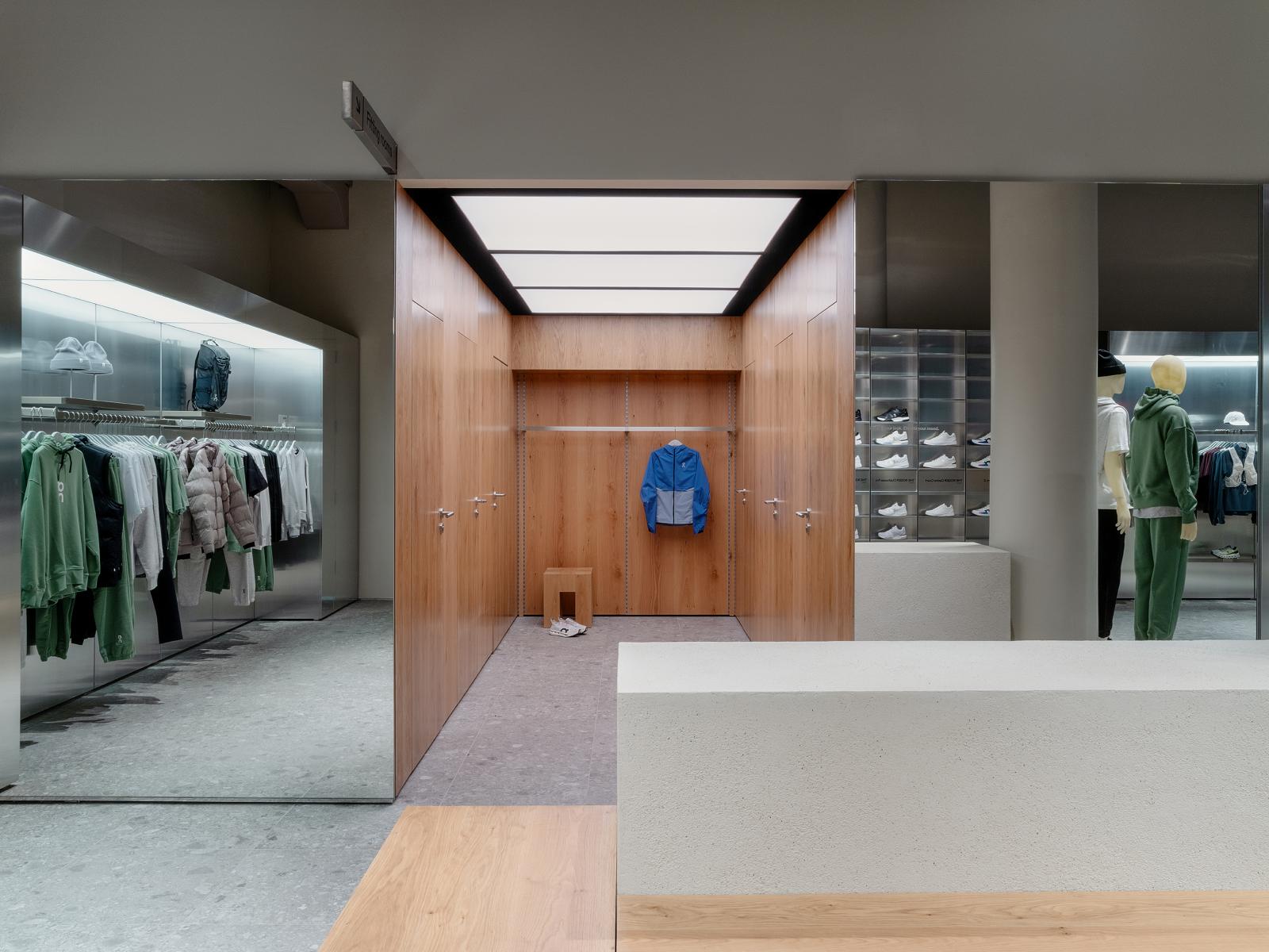 On Running Cthree Architecture + Design, PC Retail