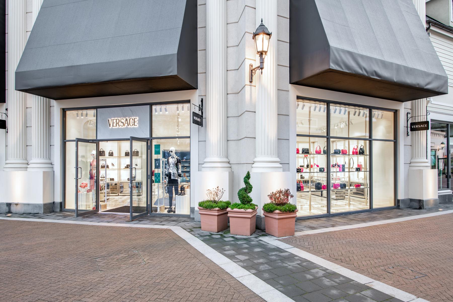 Versace McArthur Glen CThree Architecture + Design, PC